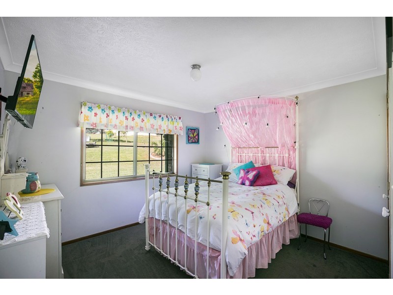 15 Hamblin Court, Mount Rascal QLD 4350