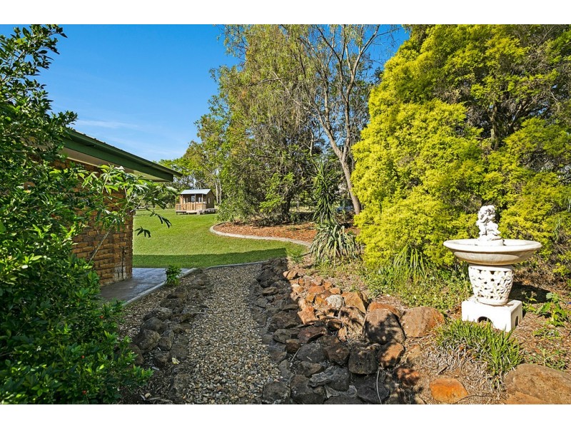15 Hamblin Court, Mount Rascal QLD 4350