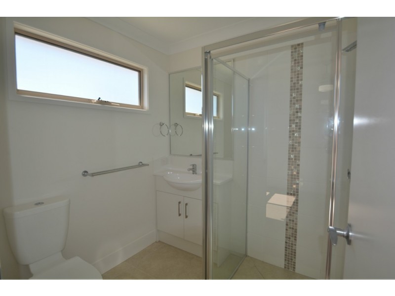 2/12 Carlin Street, Glenvale QLD 4350