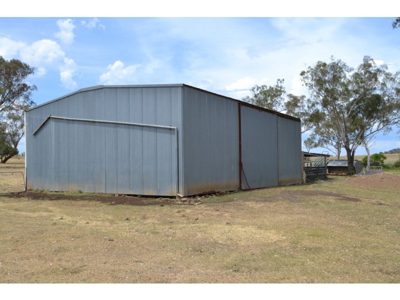 17 Reuchle Road, Glencoe QLD 4352
