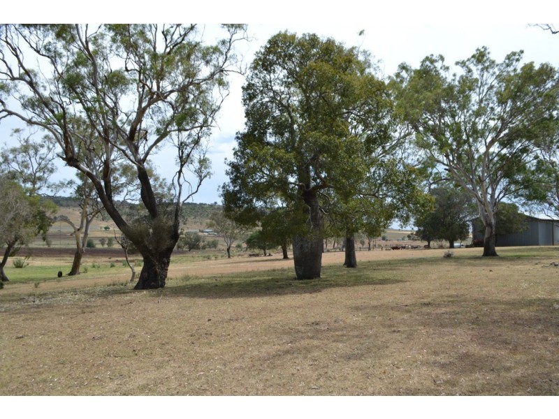 17 Reuchle Road, Glencoe QLD 4352