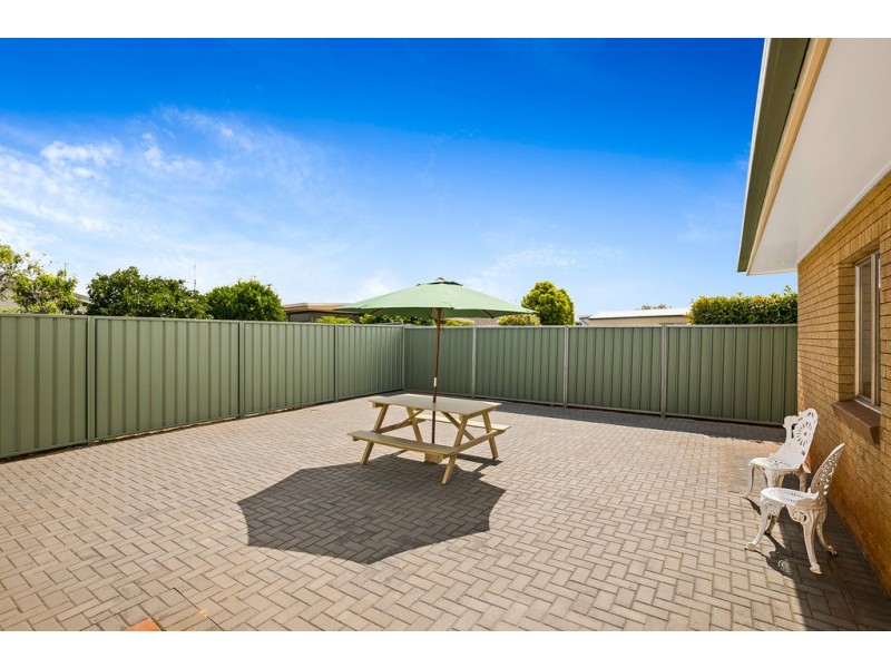 20 Matthews Street, Harristown QLD 4350