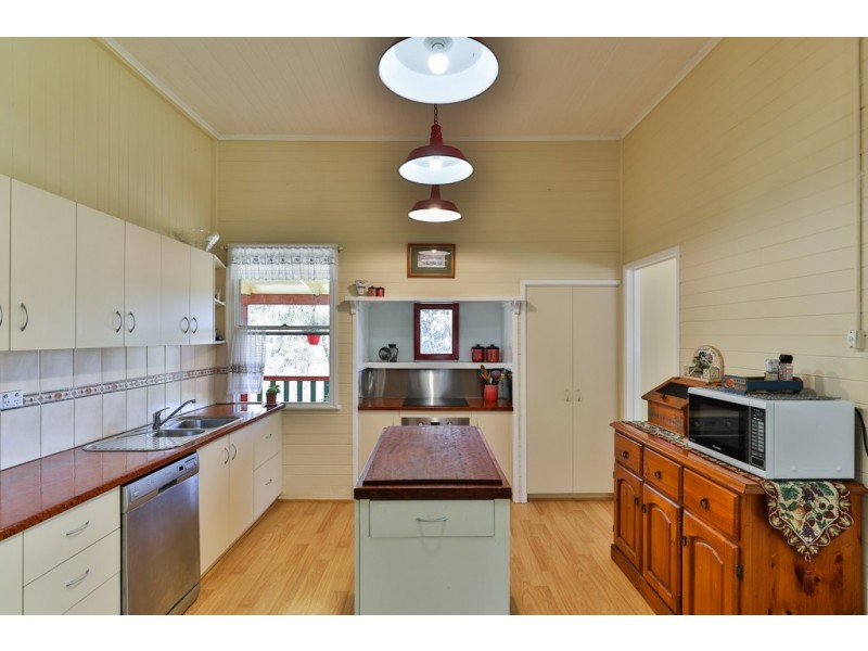 1012 Pechey Maclagan Road, Groomsville QLD 4352