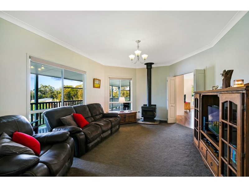 7 Holly Avenue, Highfields QLD 4352