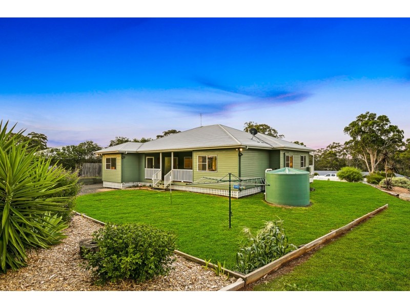 7 Holly Avenue, Highfields QLD 4352