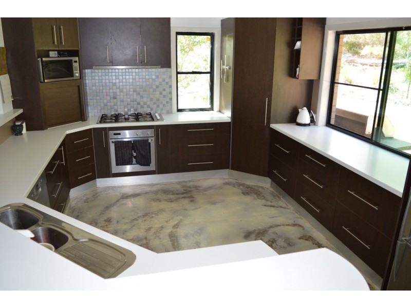 89 Smith Creek Road, Vale View QLD 4352