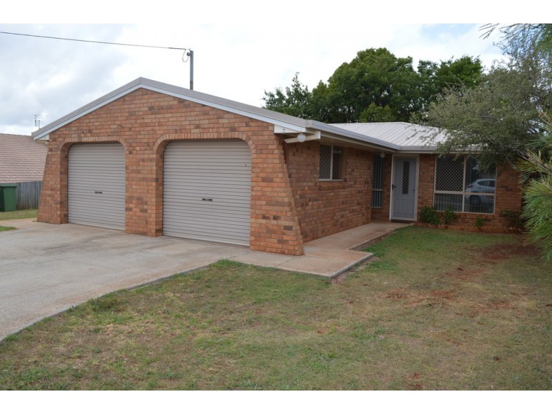 2/328 Spring Street, Kearneys Spring QLD 4350