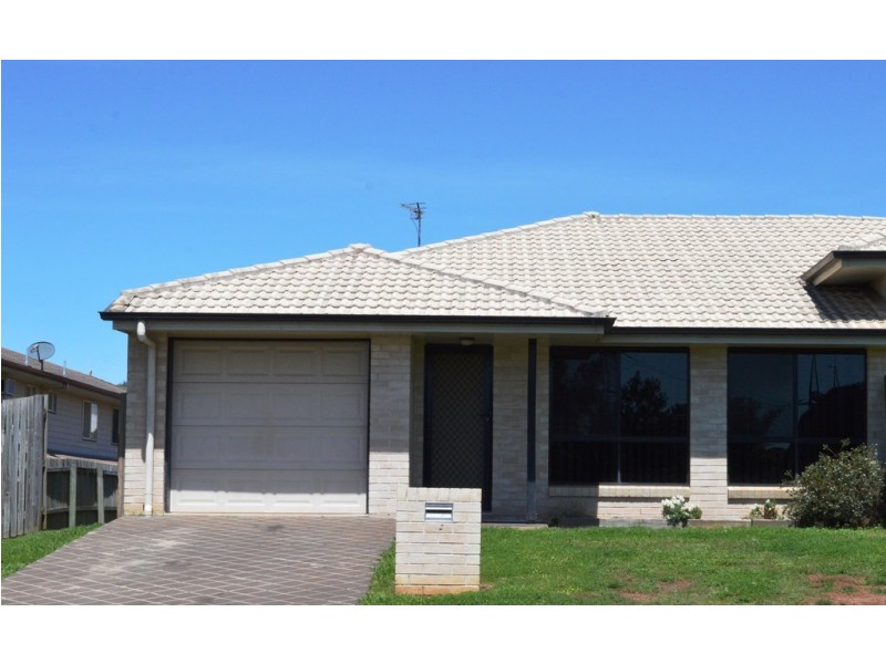 1/10 Cortess Street, Kearneys Spring QLD 4350