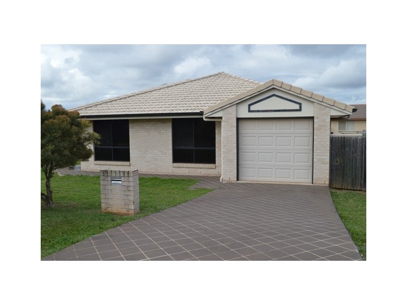 2/10 Cortess Street, Kearneys Spring QLD 4350