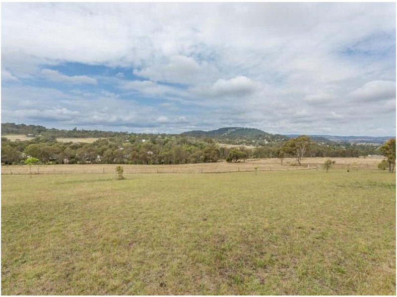 35 Farquharson Road, Top Camp QLD 4350