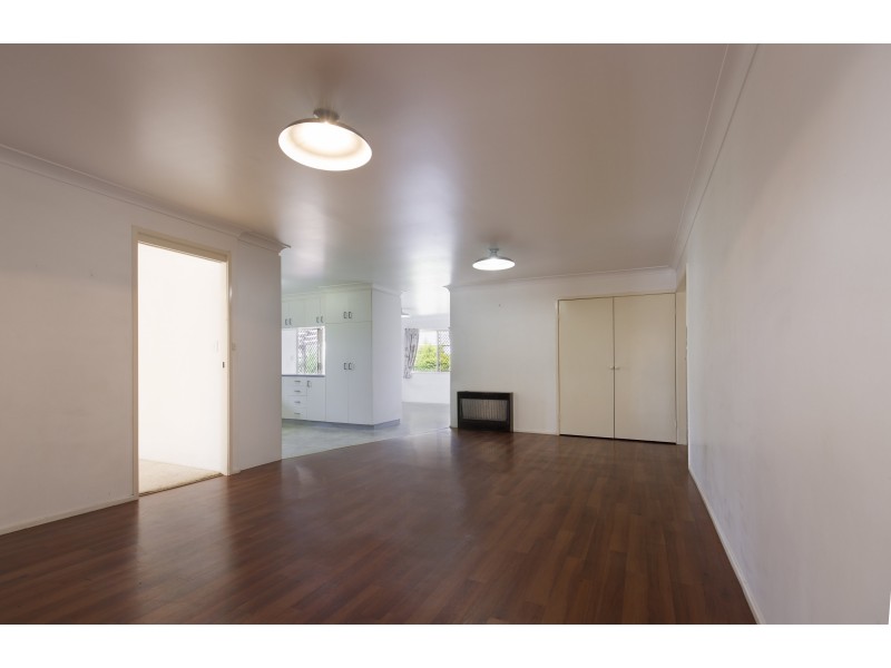 22 Arabian Street, Harristown QLD 4350