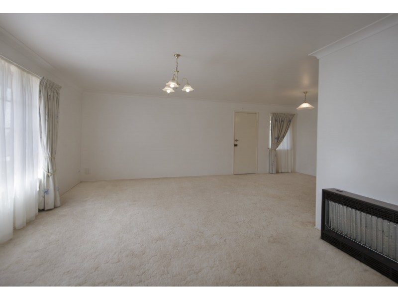 22 Arabian Street, Harristown QLD 4350