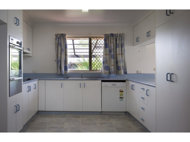 22 Arabian Street, Harristown QLD 4350