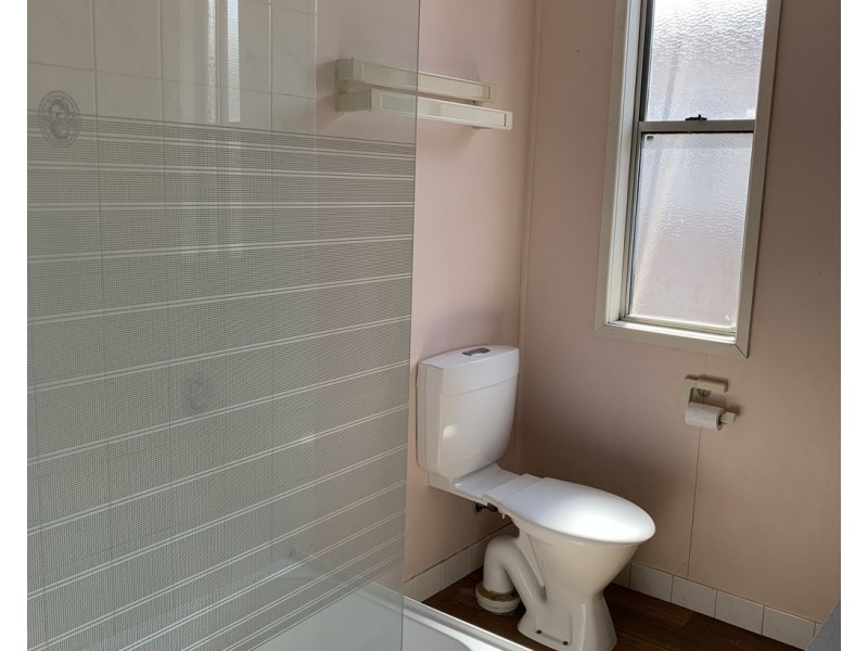 187 Russell Street, Newtown QLD 4350