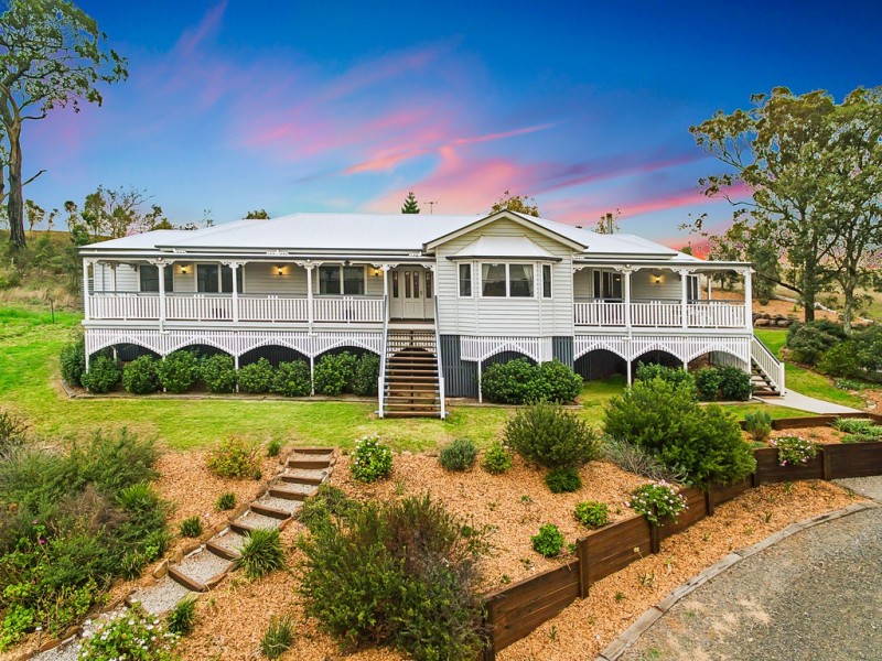 2 Saintly Place, Hodgson Vale QLD 4352