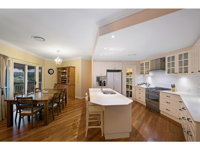 2 Saintly Place, Hodgson Vale QLD 4352