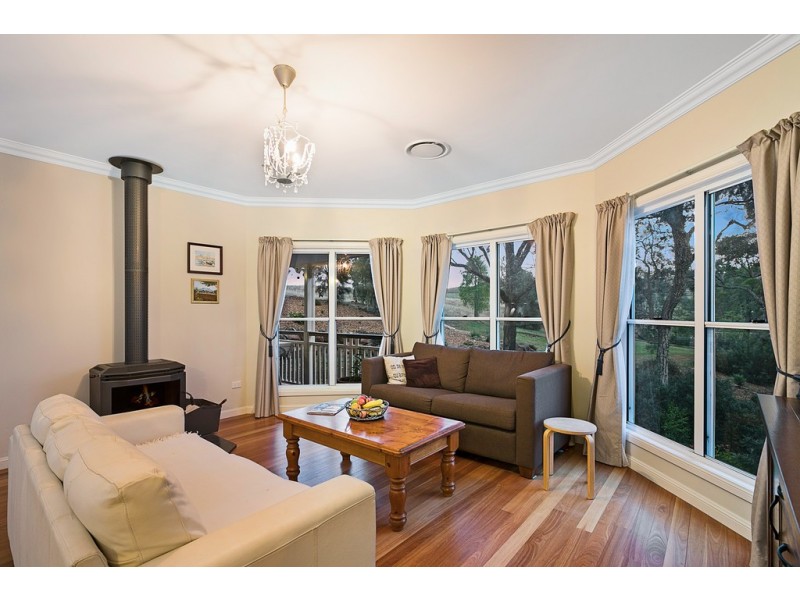 2 Saintly Place, Hodgson Vale QLD 4352