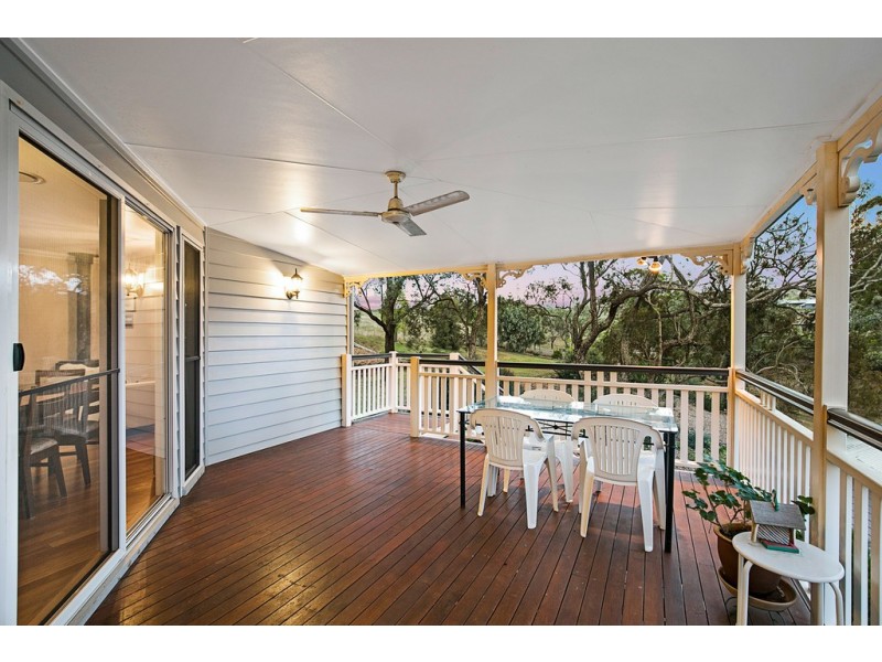 2 Saintly Place, Hodgson Vale QLD 4352