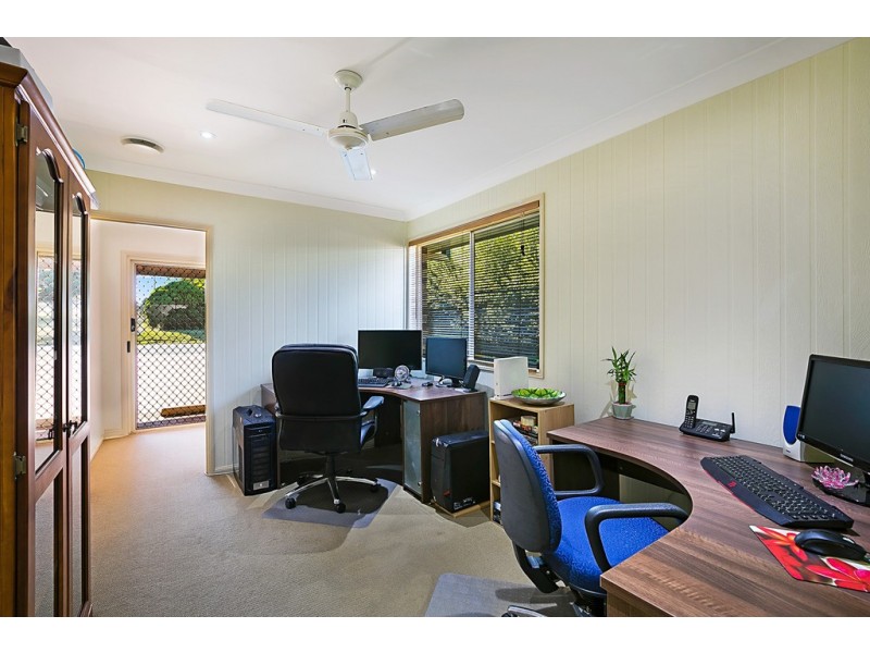 490 West Street, Kearneys Spring QLD 4350