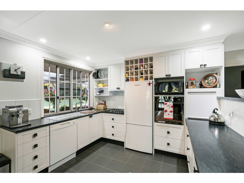 127 Robinson Road, Geham QLD 4352