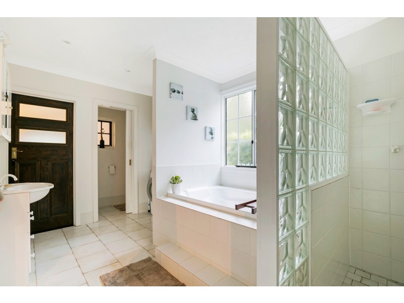 127 Robinson Road, Geham QLD 4352