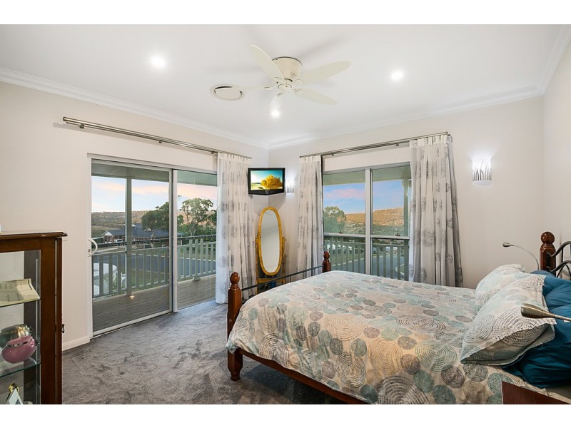 18 Manikato Drive, Hodgson Vale QLD 4352