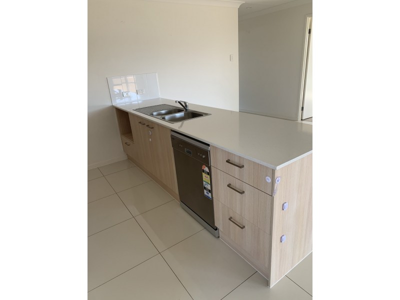 30 Weebah Place, Cambooya QLD 4358