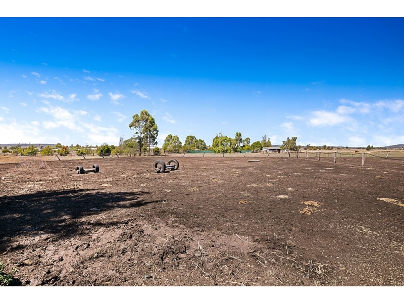 49 Quarry Street, Cambooya QLD 4358