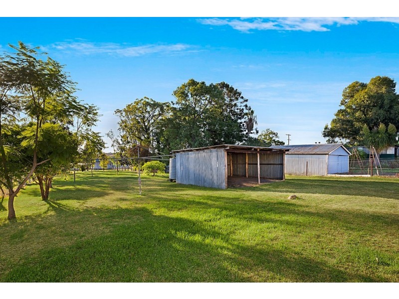133 Mocatta Street, Goombungee QLD 4354