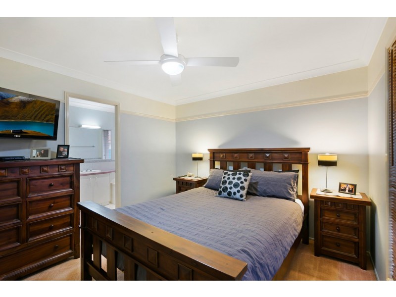 1 Malt Court, Kearneys Spring QLD 4350