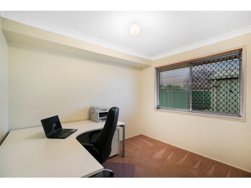 1 Malt Court, Kearneys Spring QLD 4350