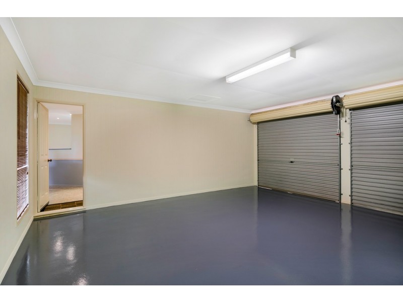 1 Malt Court, Kearneys Spring QLD 4350