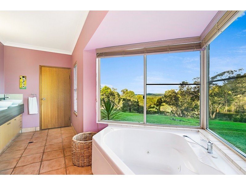 131 Tabletop Road, Withcott QLD 4352