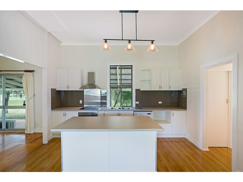 68 Stockyard Creek Road, Flagstone Creek QLD 4344