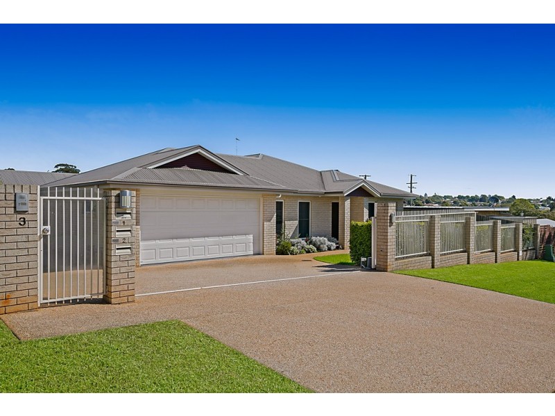 1/3 Fuschia Street, Middle Ridge QLD 4350
