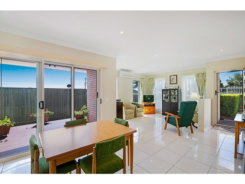 1/3 Fuschia Street, Middle Ridge QLD 4350