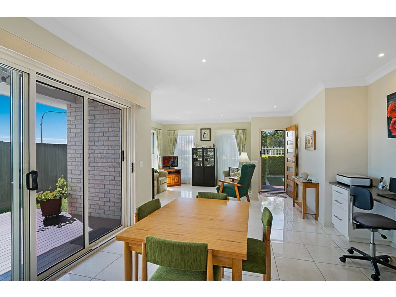 1/3 Fuschia Street, Middle Ridge QLD 4350