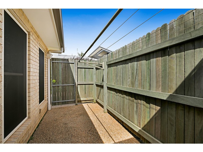 1/3 Fuschia Street, Middle Ridge QLD 4350