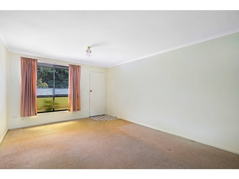 4/15 Edith Street, Newtown QLD 4350