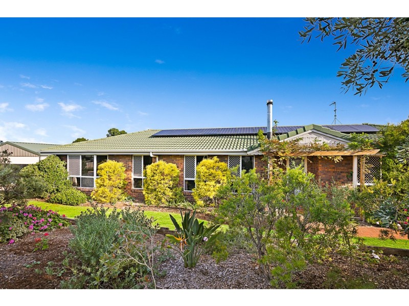 15 Belclaire Drive, Westbrook QLD 4350