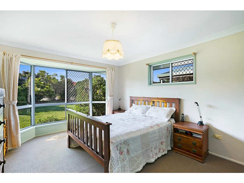 15 Belclaire Drive, Westbrook QLD 4350