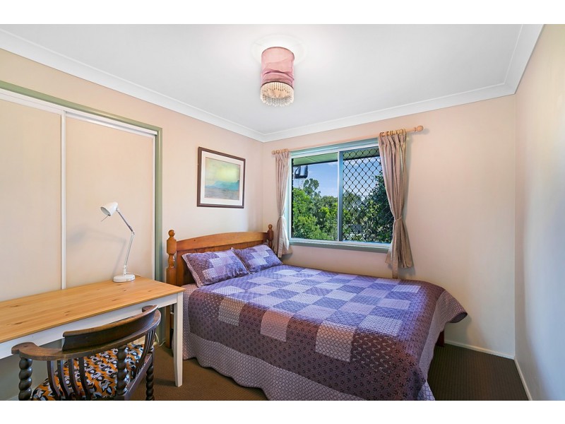 15 Belclaire Drive, Westbrook QLD 4350