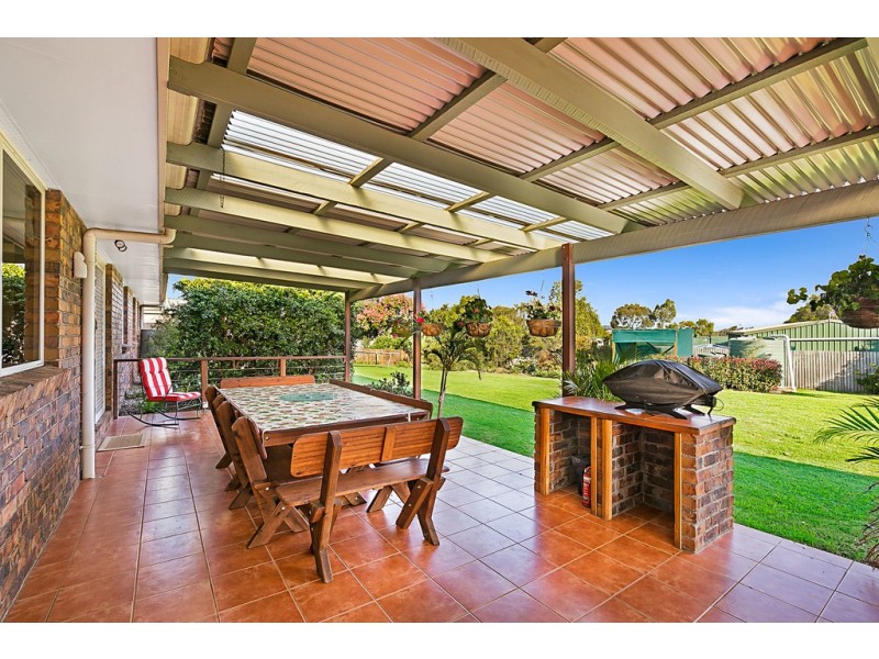 15 Belclaire Drive, Westbrook QLD 4350