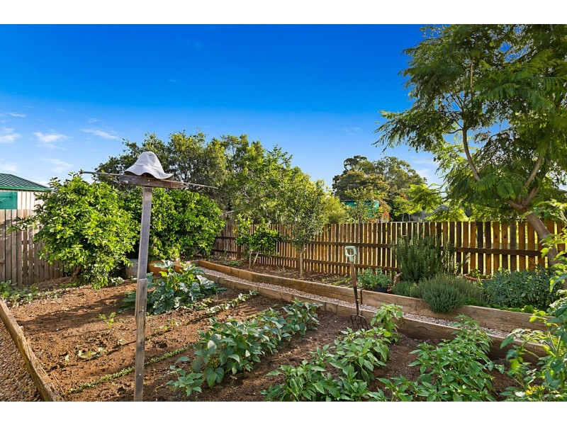 15 Belclaire Drive, Westbrook QLD 4350