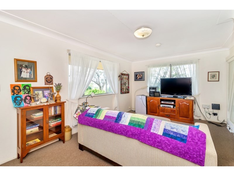 11245 Warrego Highway, Kingsthorpe QLD 4400