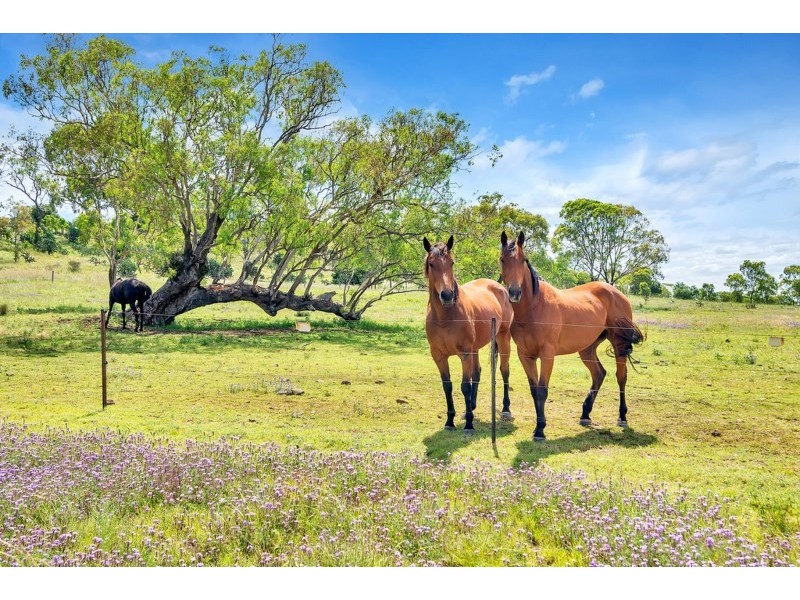 11245 Warrego Highway, Kingsthorpe QLD 4400