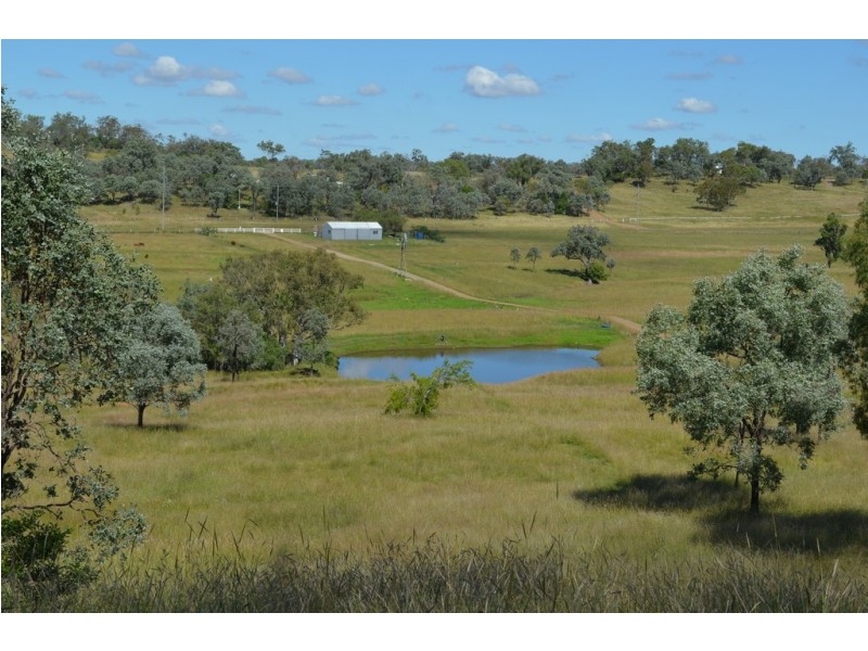 215 Hazelwood Road, Southbrook QLD 4363