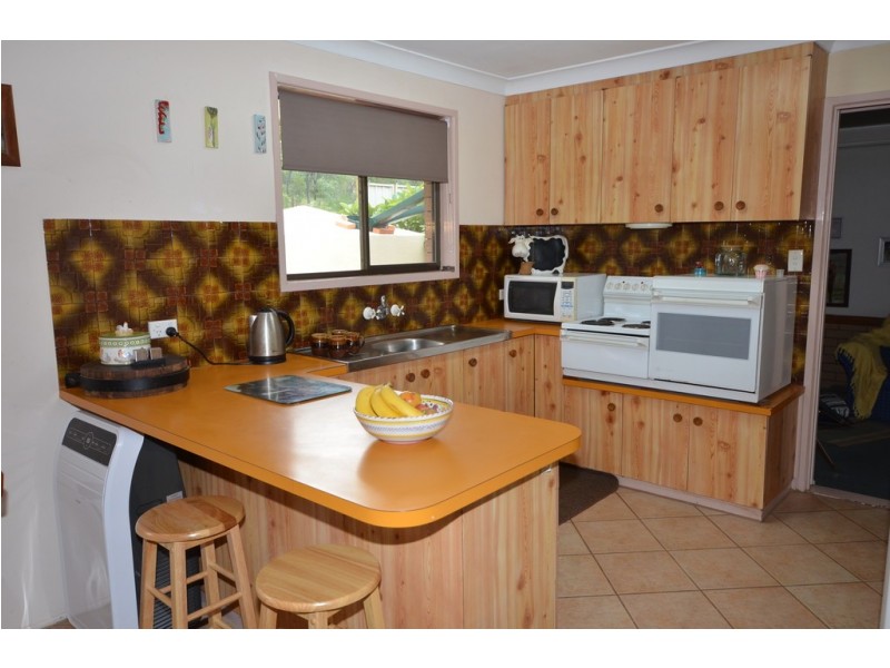 215 Hazelwood Road, Southbrook QLD 4363