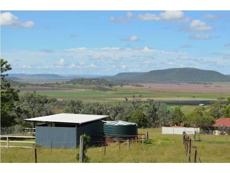 215 Hazelwood Road, Southbrook QLD 4363