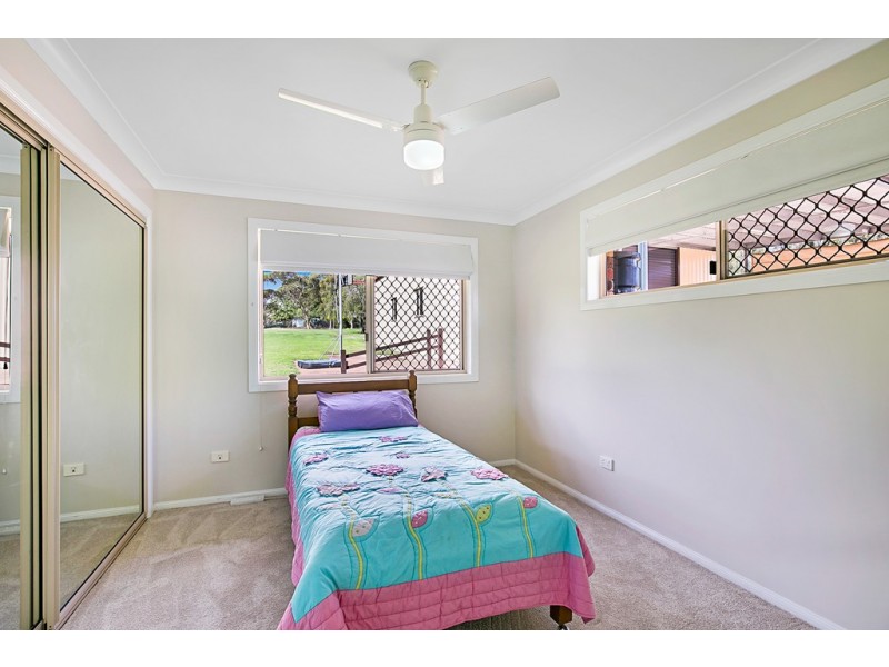 6 Pizzoni Road, Glenvale QLD 4350